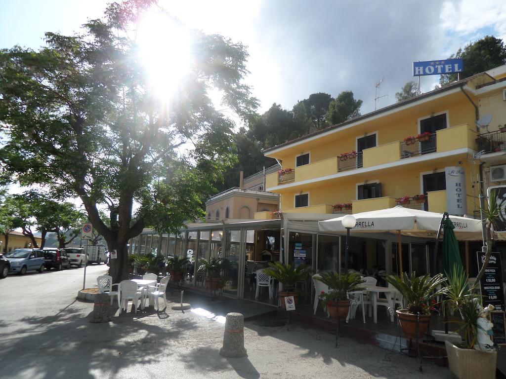 Hotel Il Porto Casal Velino Exterior foto